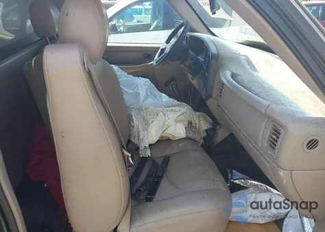 2005 Chevrolet Silverado 1500 Work Truck from USA, damaged, VIN 1GCEC14X75Z145436